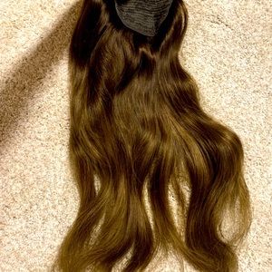Brand New Luxy Ponytail Extension